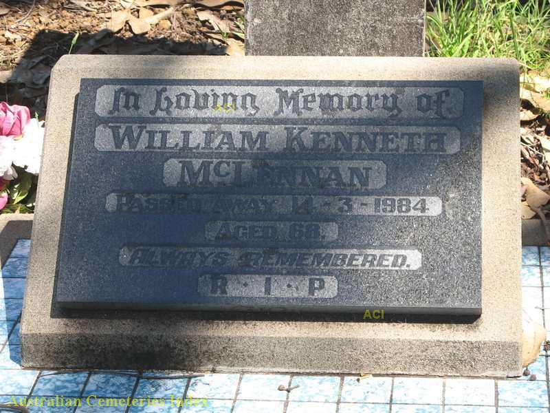 Photo of headstones/William Kenneth McLennan d1984 hdstn Coutts Crossing